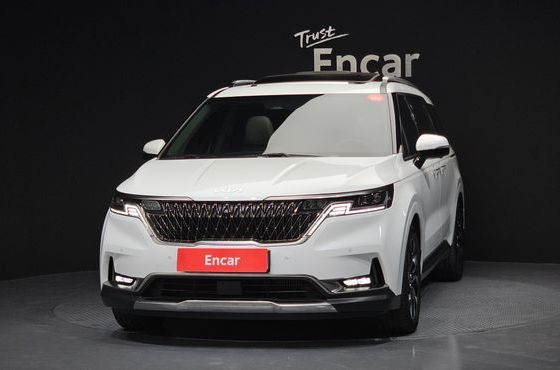 Kia Carnival 7-Seater Signature — пробег 92 000 км — фото 3 из 5