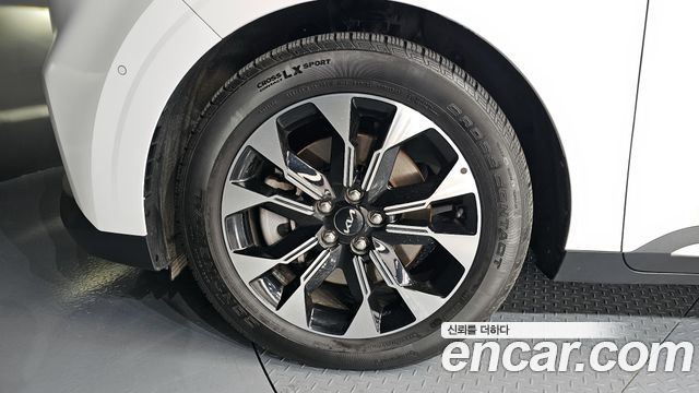 Kia Carnival 7-Seater Signature — пробег 92 000 км — фото 5 из 5