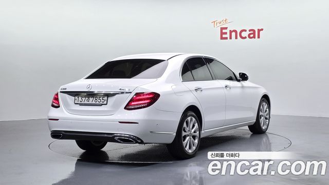Mercedes-Benz E-Class E300 4MATIC Exclusive — пробег 97 135 км — фото 2 из 5