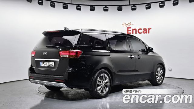 Kia Carnival из Кореи Encar