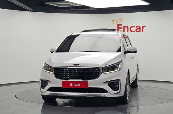 Kia Carnival 9-Seater Noblesse Special — пробег 144 464 км — фото 3 из 5