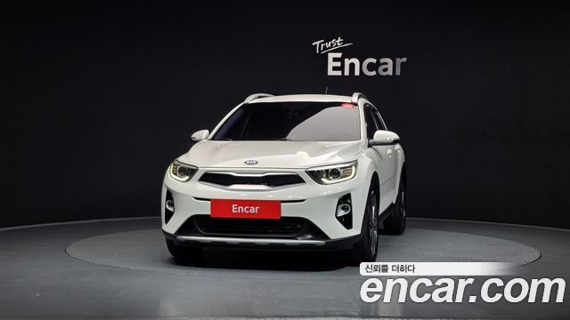 Kia Stonic из Кореи Encar