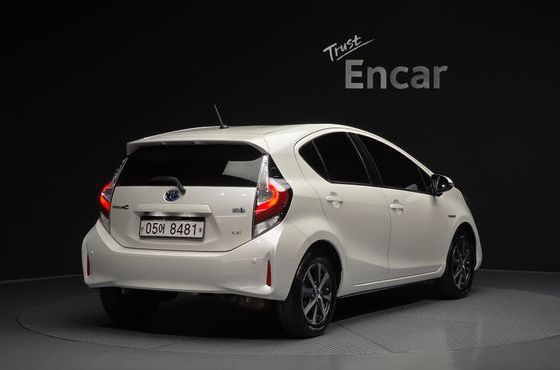 Toyota Prius 1.5 — пробег 96 882 км — фото 2 из 5