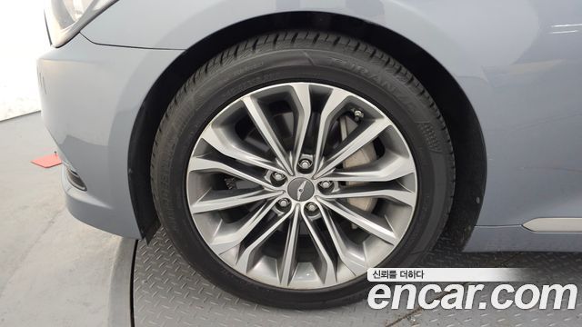 Hyundai Genesis из Кореи Encar