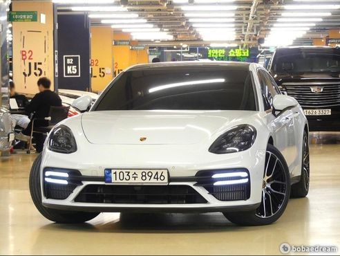 Porsche Panamera 2.9 AWD — пробег 42 000 км — фото 1 из 5