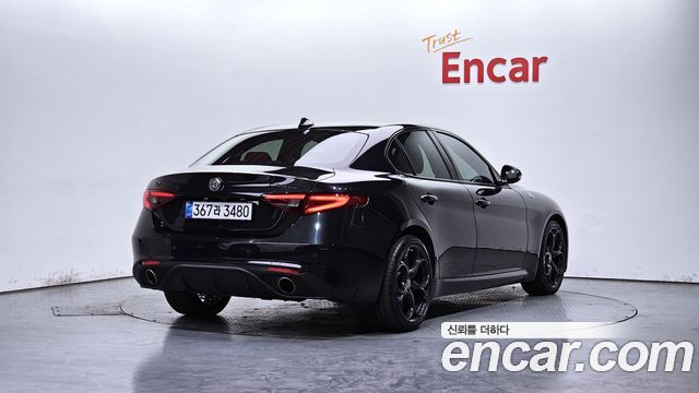 Alfa Romeo Giulia из Кореи Encar