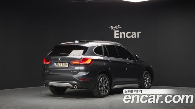 BMW X1 xDrive 20i Advantage — пробег 47 471 км — фото 2 из 5
