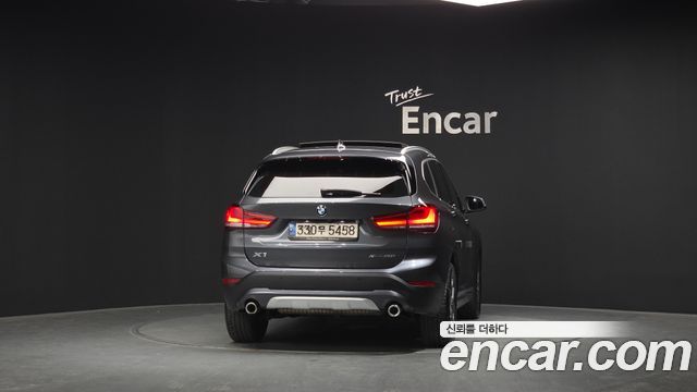 BMW X1 xDrive 20i Advantage — пробег 47 471 км — фото 4 из 5