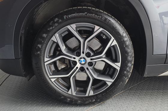 BMW X1 xDrive 20i Advantage — пробег 47 471 км — фото 5 из 5