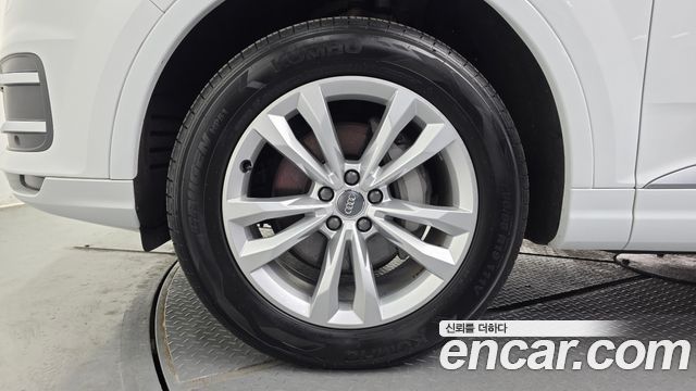 Audi Q7 из Кореи Encar