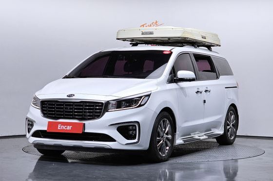 Kia Carnival 9-Seater Noblesse Special — пробег 111 328 км — фото 1 из 5