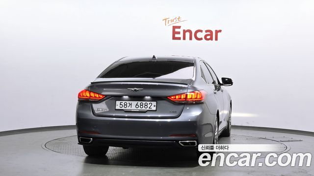 Hyundai Genesis из Кореи Encar