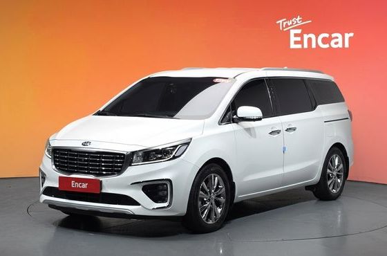 Kia Carnival 9-Seater Noblesse Special — пробег 63 037 км — фото 1 из 5