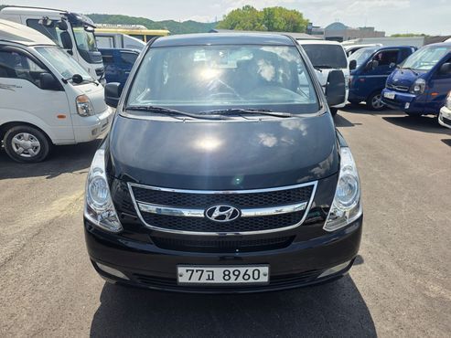 Hyundai Starex 4WD 12-Seater Wagon CVX Luxury — пробег 139 150 км — фото 3 из 5