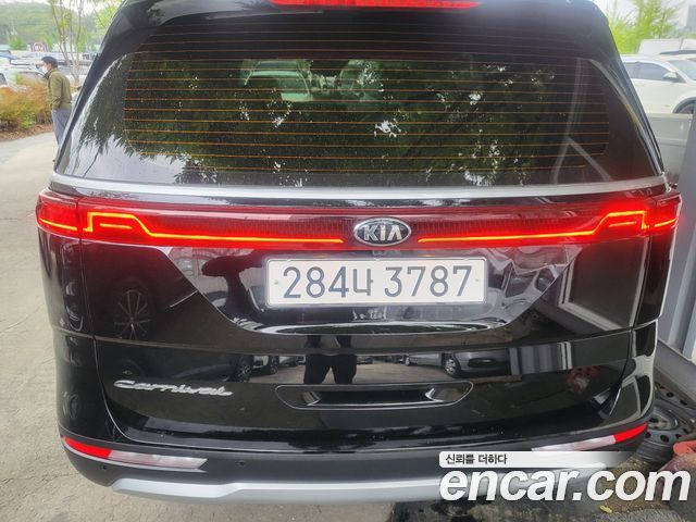 Kia Carnival из Кореи Encar