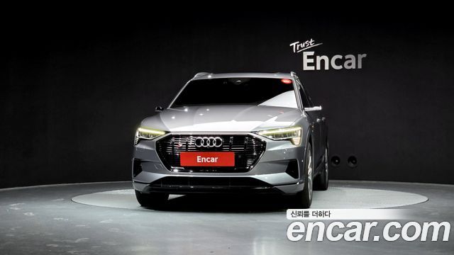 Audi e-tron из Кореи Encar