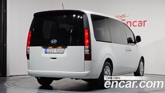 Hyundai Staria Tourer 9-Seater Modern — пробег 15 470 км — фото 2 из 5