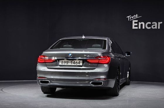 BMW 7-Series 730Ld xDrive — пробег 238 979 км — фото 4 из 5