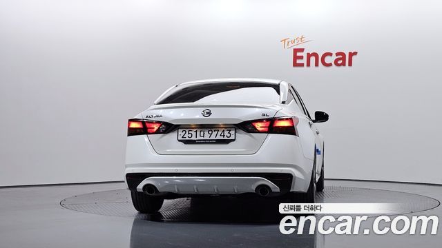 Nissan Altima из Кореи Encar