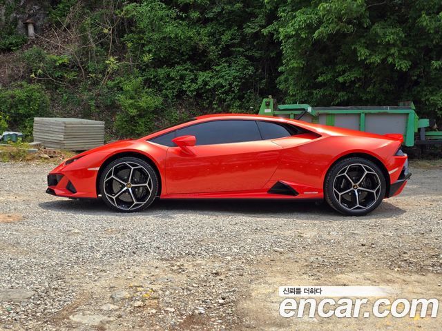 Lamborghini Huracan LP640-4 EVO — пробег 4 000 км — фото 2 из 5