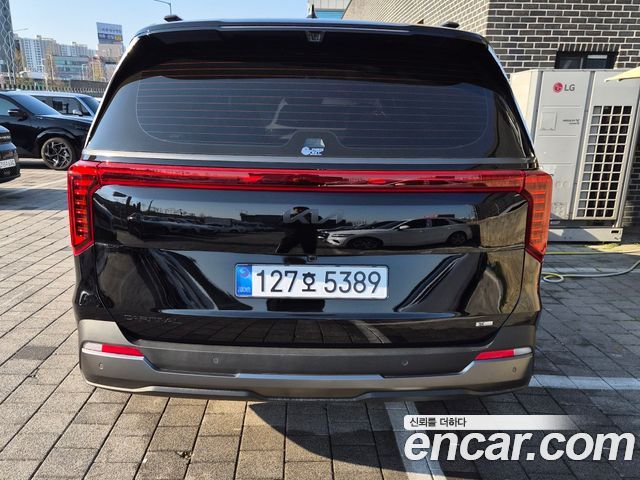 Kia Carnival Hev 9 Seater X Line — пробег 3 400 км — фото 3 из 5