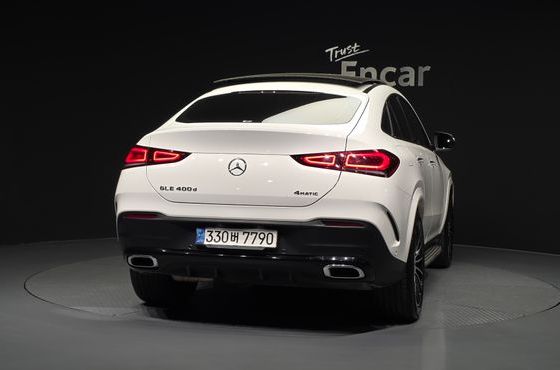 Mercedes-Benz GLE-Class GLE400d 4MATIC Coupe — пробег 70 673 км — фото 4 из 5