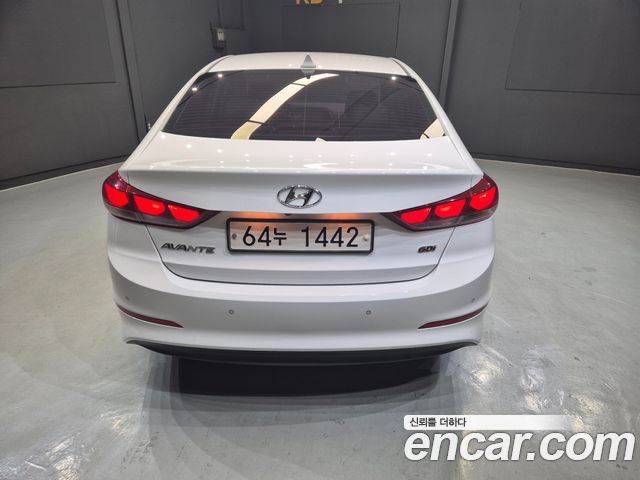 Hyundai AVANTE из Кореи Encar