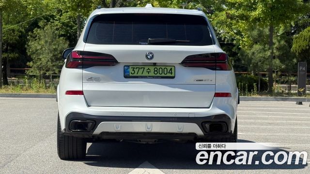 BMW X5 xDrive 50e M Sport — пробег 12 600 км — фото 4 из 5