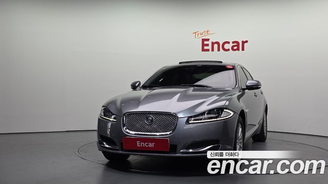 Jaguar XF 2.0 Luxury X250 — пробег 85 011 км — фото 3 из 5
