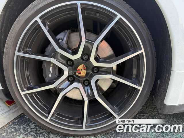Porsche Taycan из Кореи Encar