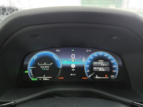 Toyota Camry 2.5 XLE Premium Hybrid — пробег 5 км — фото 4 из 5