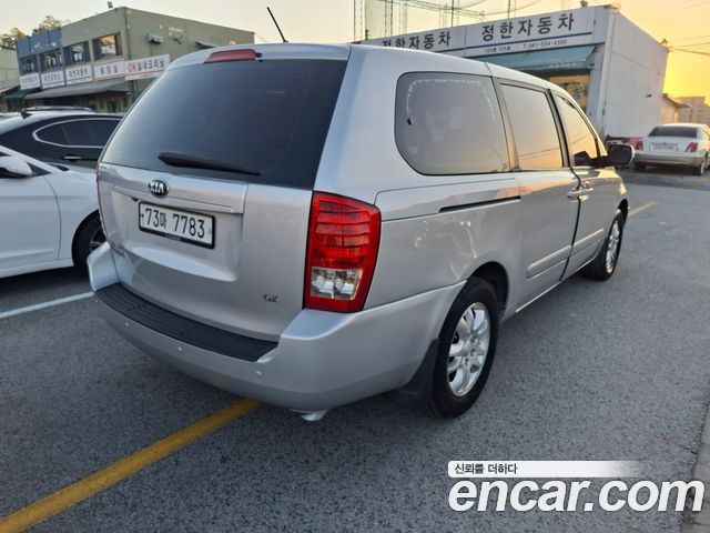Kia Carnival New Carnival GX Standard — пробег 106 194 км — фото 2 из 5