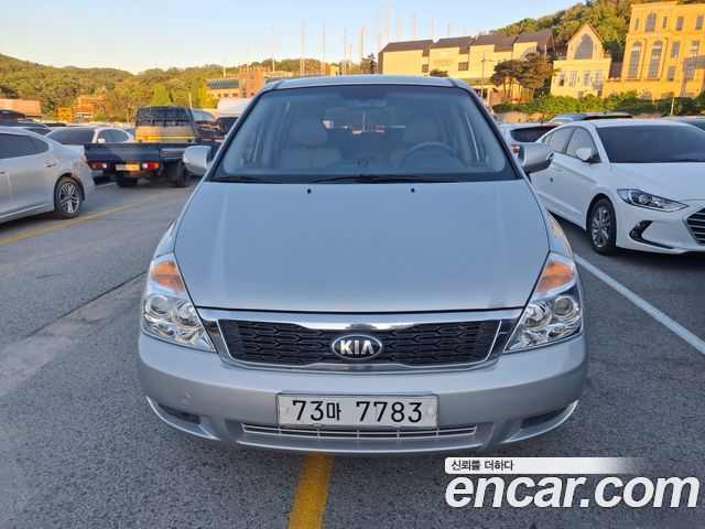 Kia Carnival New Carnival GX Standard — пробег 106 194 км — фото 3 из 5