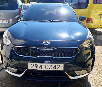 Kia Niro Prestige — пробег 152 000 км — фото 1 из 5