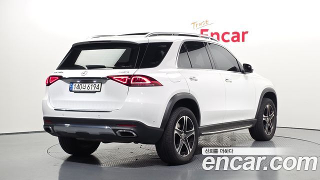 Mercedes-Benz GLE-Class GLE350e 4MATIC — пробег 60 622 км — фото 2 из 5