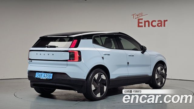 Volvo EX30 из Кореи Encar