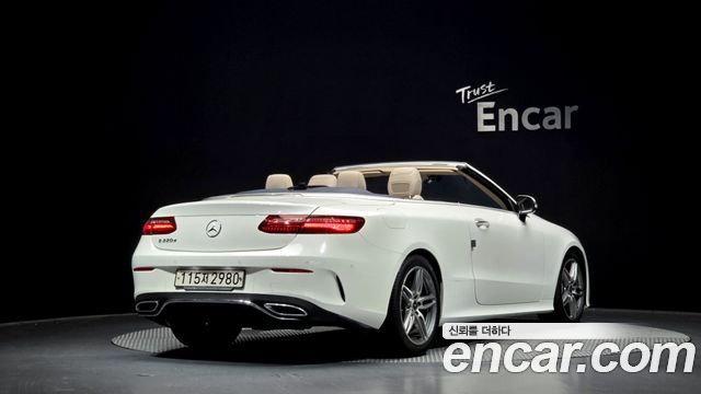 Mercedes-Benz E-Class из Кореи Encar
