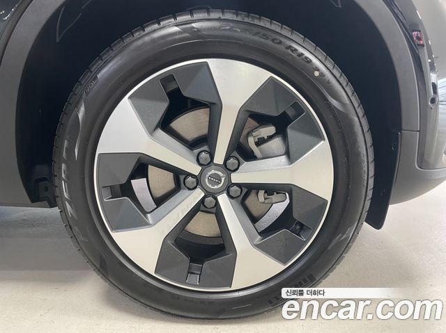 Volvo XC40 из Кореи Encar