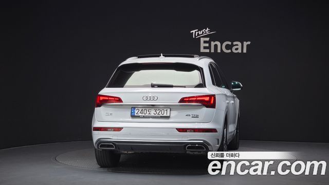 Audi Q5 45 TFSI Quattro Premium — пробег 132 992 км — фото 4 из 5