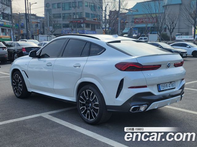 BMW X6 xDrive40i M Sport — пробег 2 050 км — фото 5 из 5