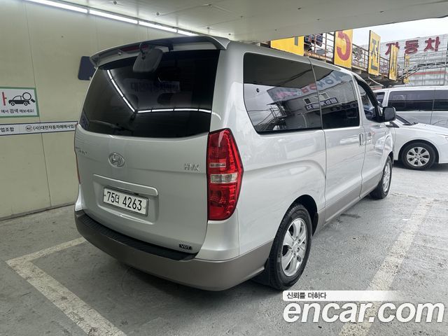 Hyundai Starex 11-Seater Wagon HVX Premium — пробег 154 472 км — фото 2 из 5
