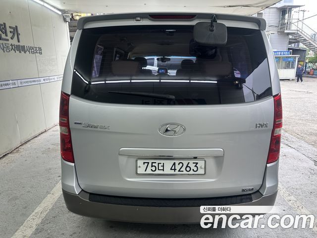Hyundai Starex 11-Seater Wagon HVX Premium — пробег 154 472 км — фото 4 из 5