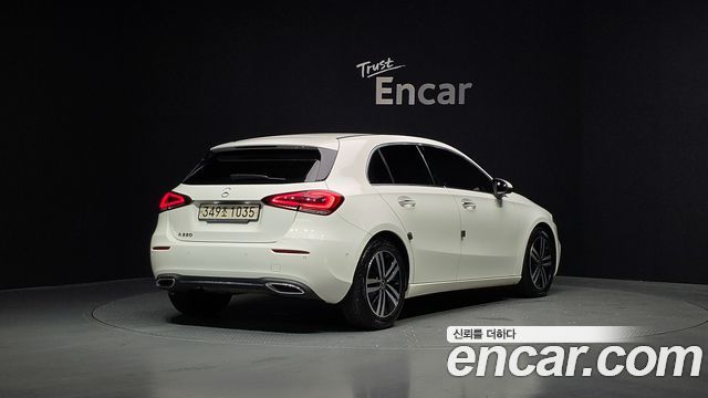 Mercedes-Benz A-Class A220 Hatchback — пробег 33 762 км — фото 2 из 5
