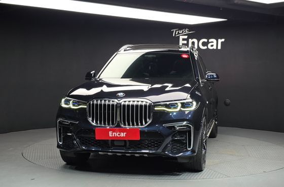 BMW X7 xDrive 40i M Sport 6STR — пробег 84 306 км — фото 3 из 5