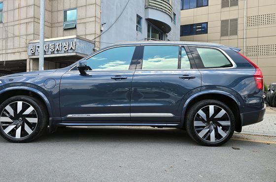 Volvo XC90 T8 Ultimate Bright Hybrid — пробег 35 184 км — фото 3 из 5