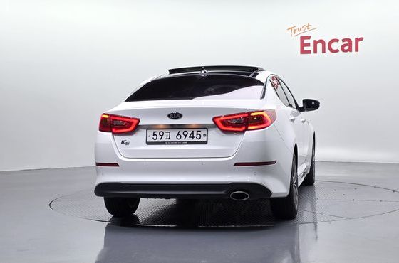 Kia K5 Luxury Trendy — пробег 28 690 км — фото 4 из 5