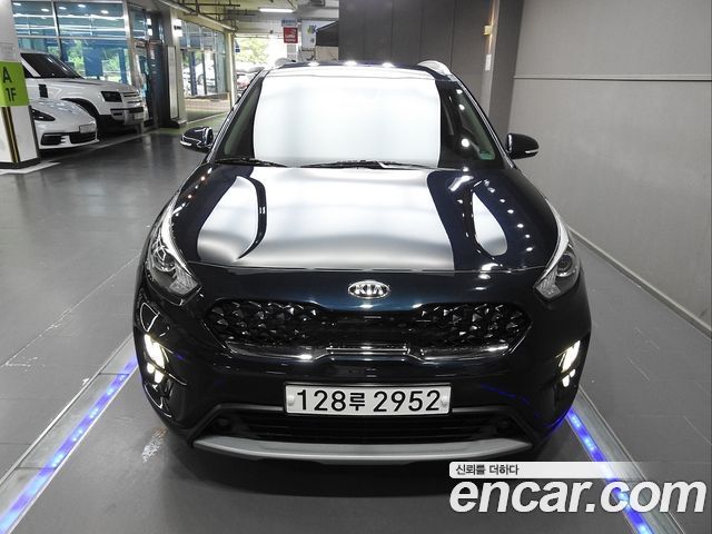 Kia Niro 1.6 HEV Luxury — пробег 52 837 км — фото 1 из 5
