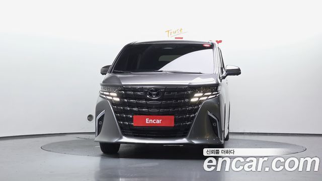 Toyota Alphard 2.5 HEV Executive AWD — пробег 8 072 км — фото 3 из 5