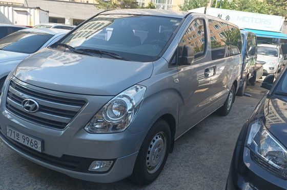 Hyundai Starex Wagon 12-Seater Smart — пробег 141 477 км — фото 1 из 5
