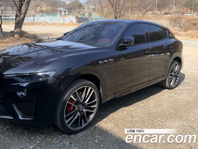 Maserati Levante из Кореи Encar